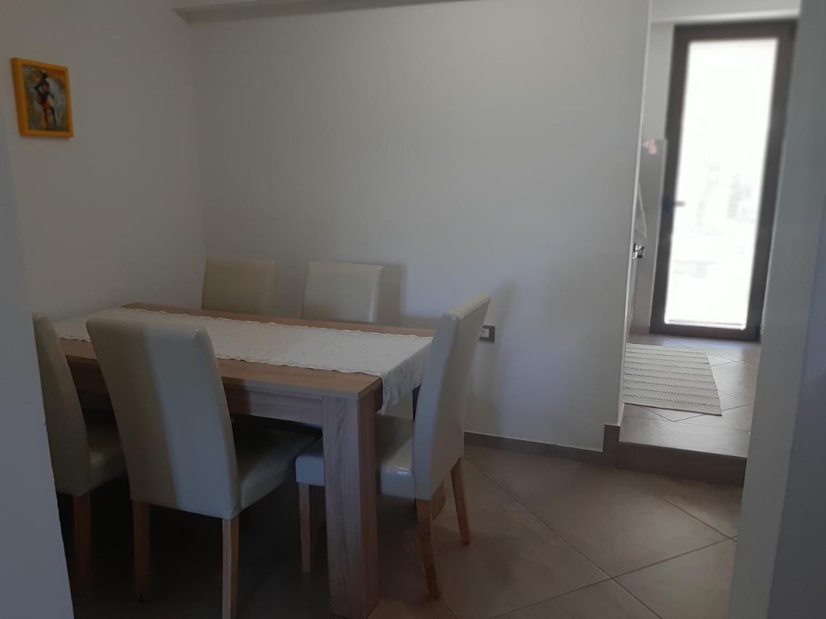 Apartman Oliver Новиград Экстерьер фото